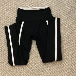 Beyond Yoga Black and White Leggings